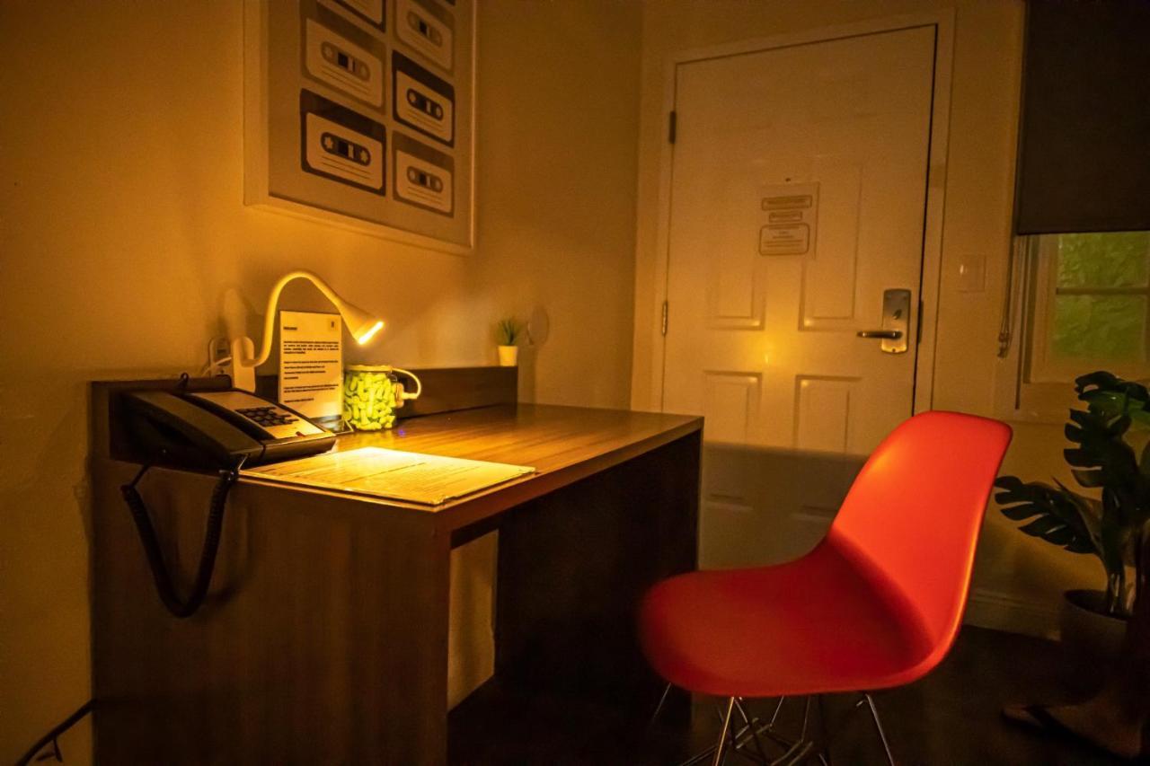 Bposhtels Anaheim Pansiyon Dış mekan fotoğraf