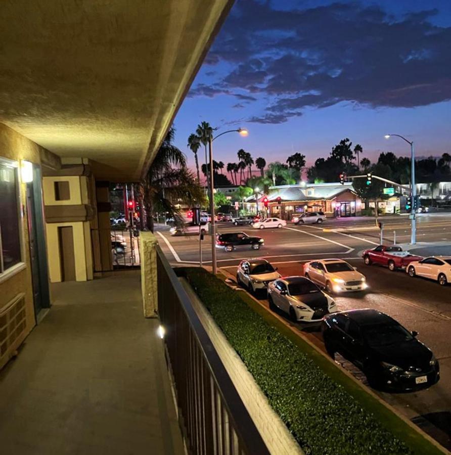 Bposhtels Anaheim Pansiyon Dış mekan fotoğraf