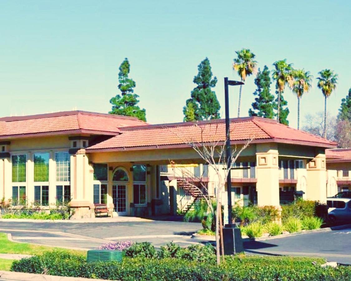 Bposhtels Anaheim Pansiyon Dış mekan fotoğraf
