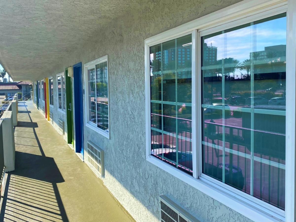 Bposhtels Anaheim Pansiyon Dış mekan fotoğraf