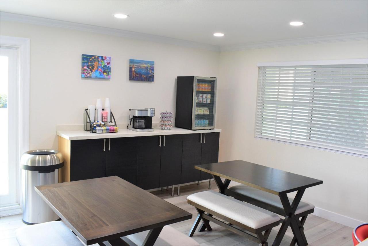 Bposhtels Anaheim Pansiyon Dış mekan fotoğraf